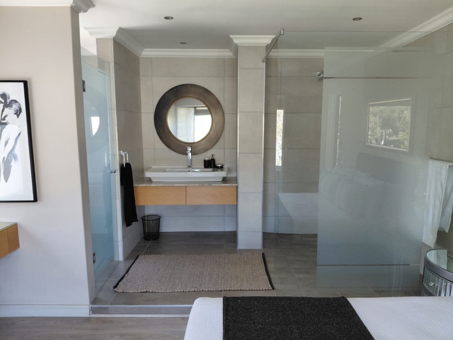 To Let 4 Bedroom Property for Rent in Greenways Golf Estate Western Cape